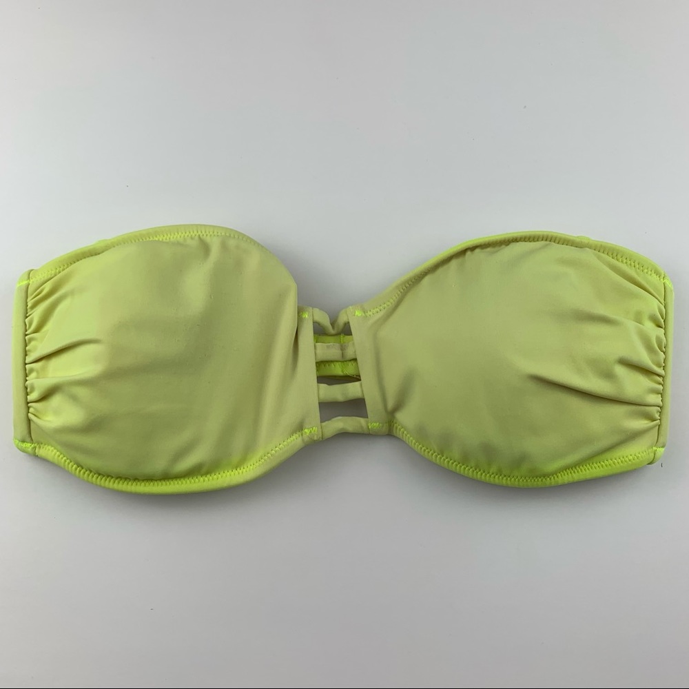 Victoria’s Secret Swimwear Top Medium #4247